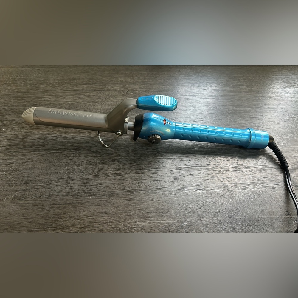 BaBylissPRO Nano Titanium and Ceramic Curling Iron